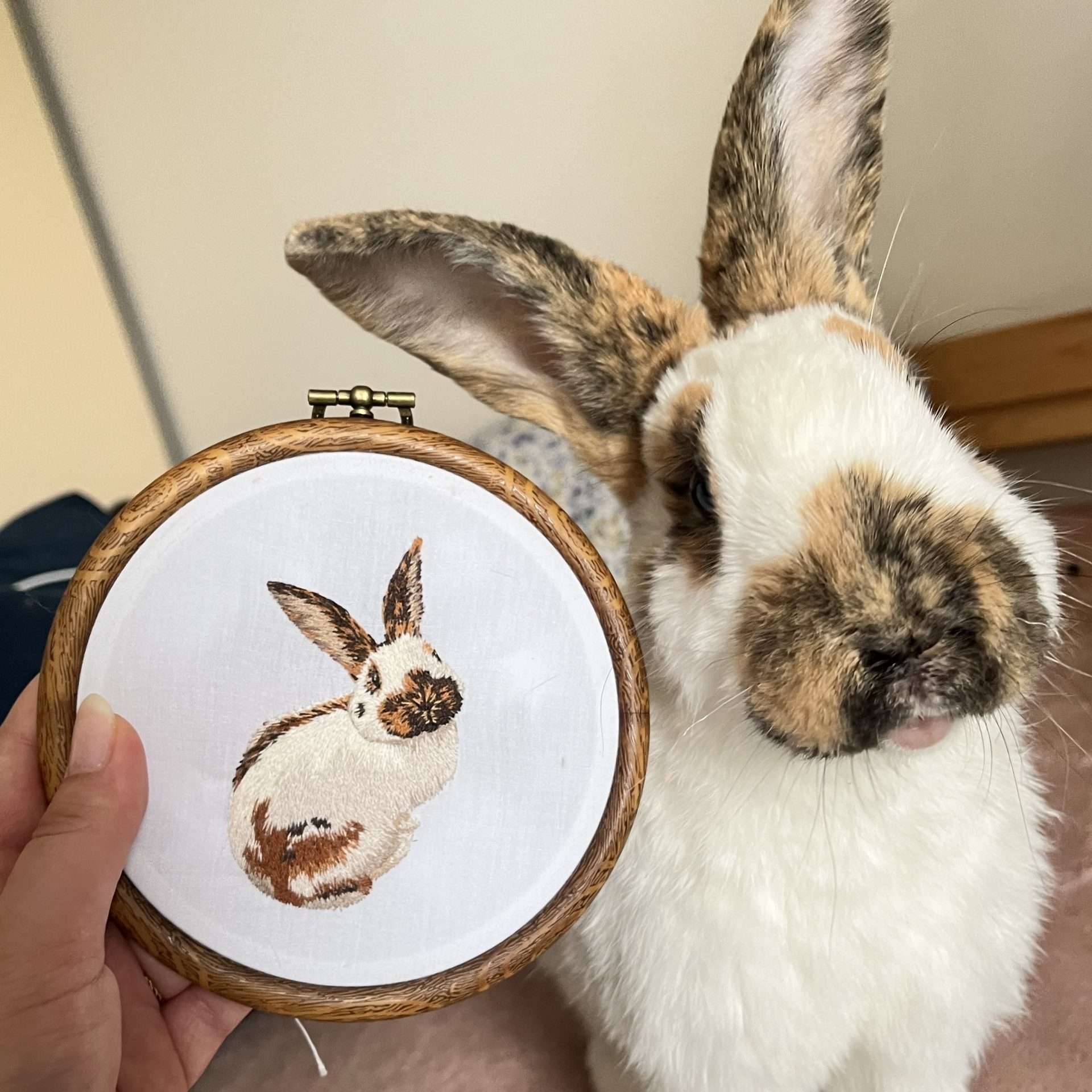 Pendentif Broderie lapin